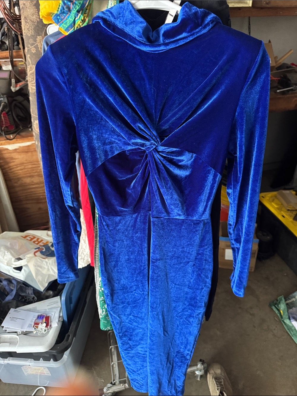 Bella Barnett velvet blue long sleeve dress size small